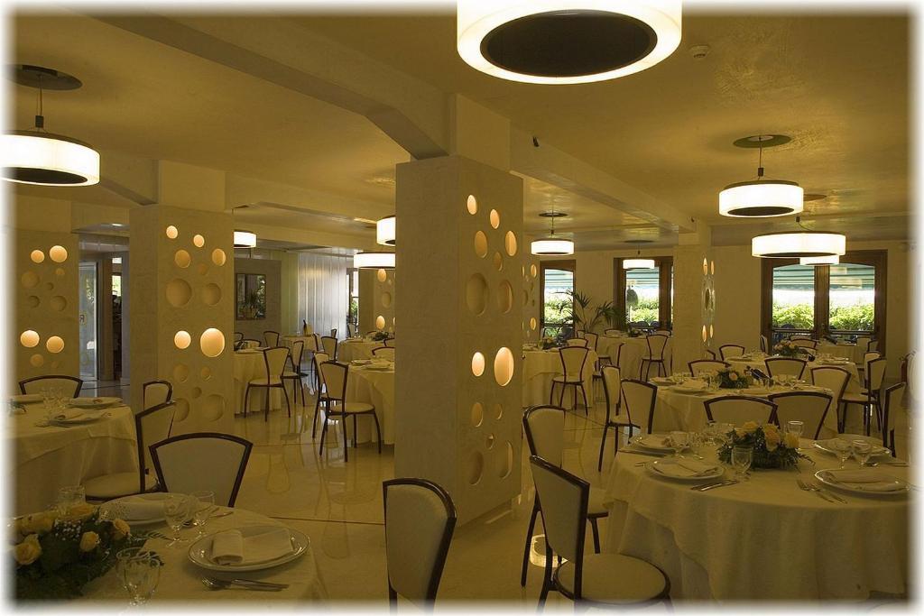Hotel Ristorante Cavaliere Scario Ngoại thất bức ảnh