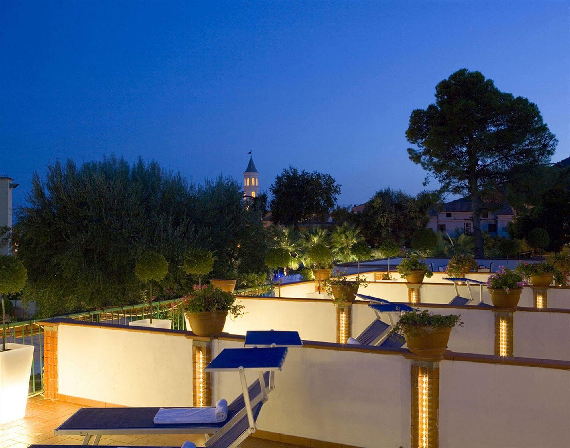 Hotel Ristorante Cavaliere Scario Ngoại thất bức ảnh