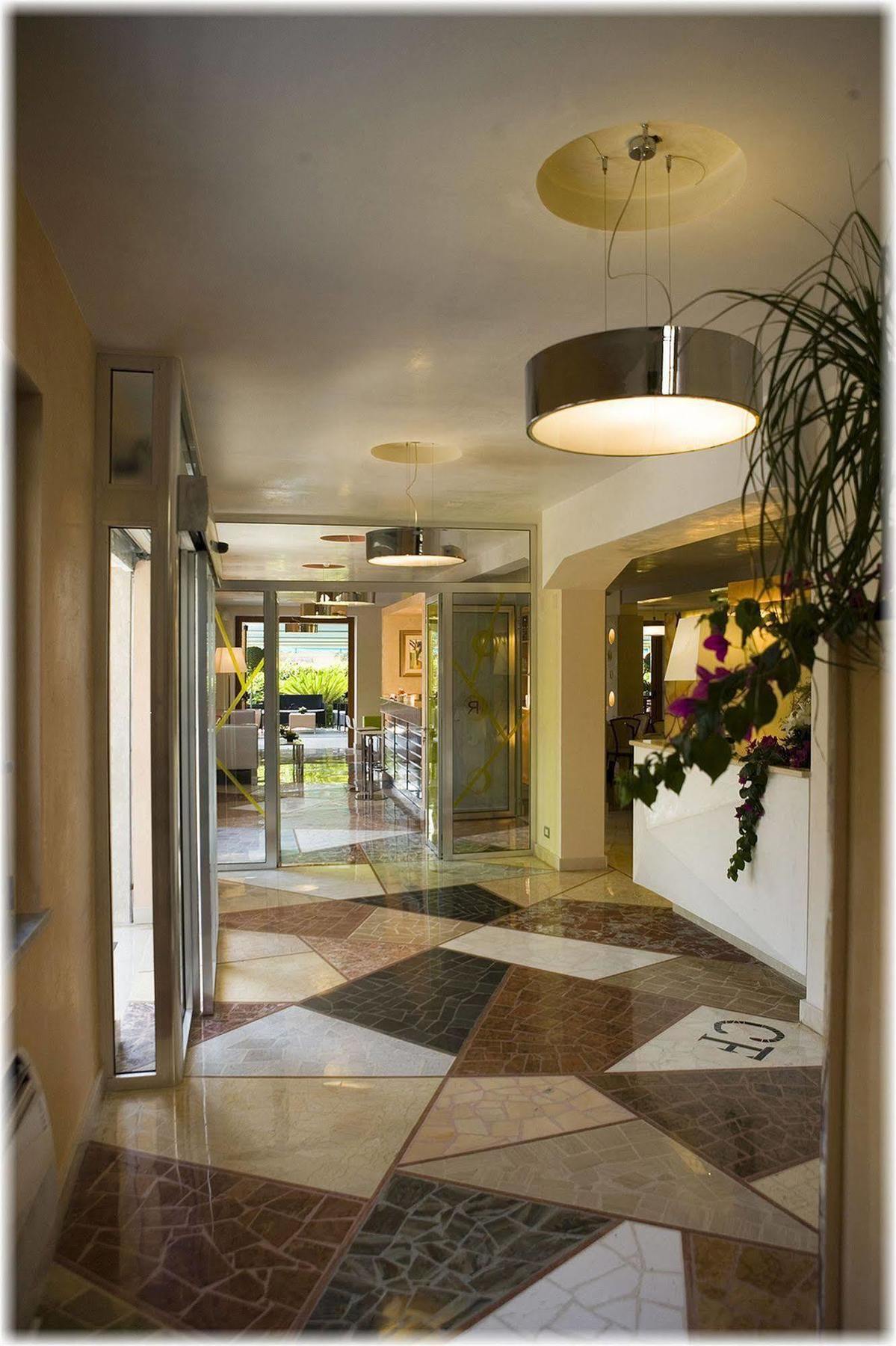 Hotel Ristorante Cavaliere Scario Ngoại thất bức ảnh