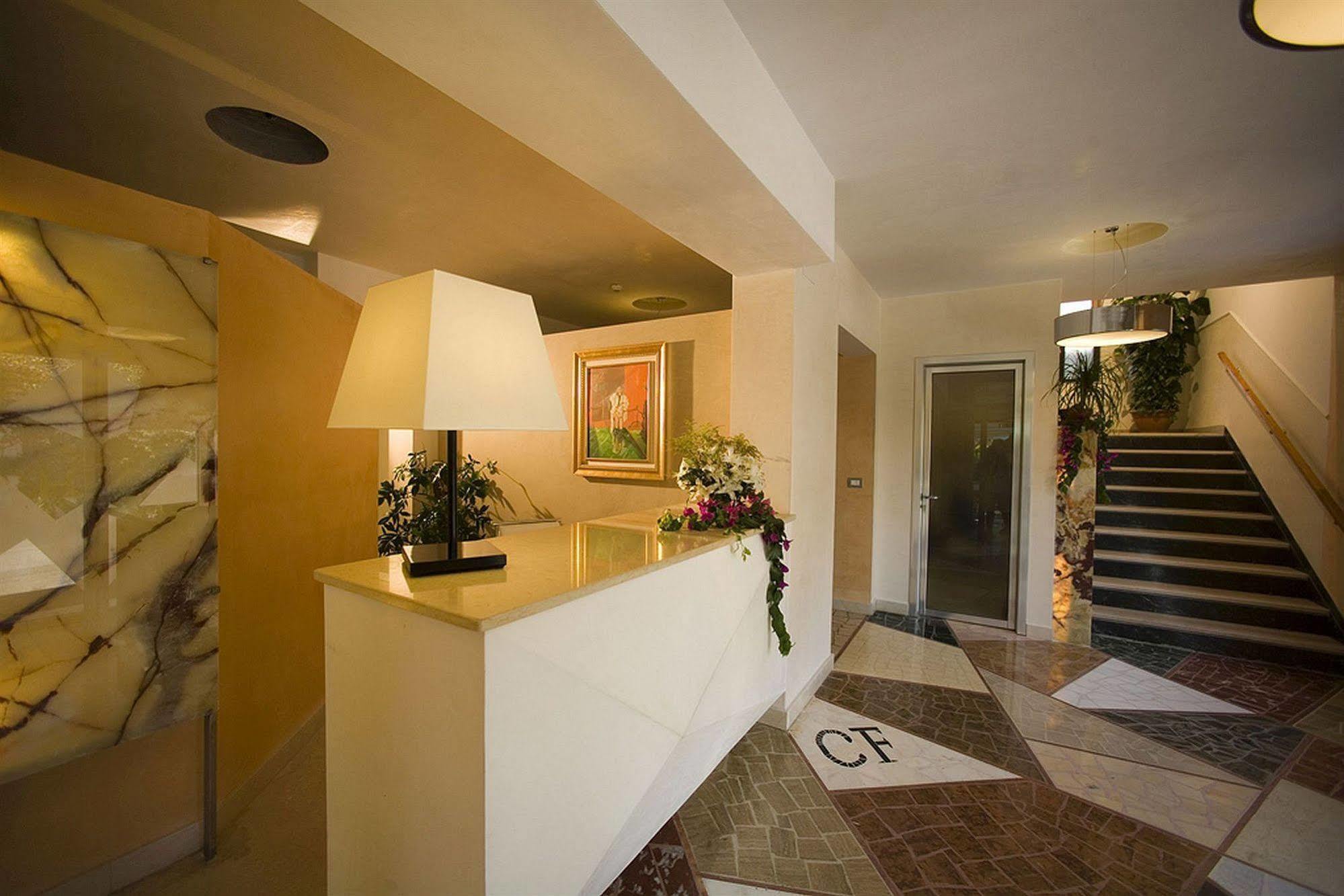 Hotel Ristorante Cavaliere Scario Ngoại thất bức ảnh
